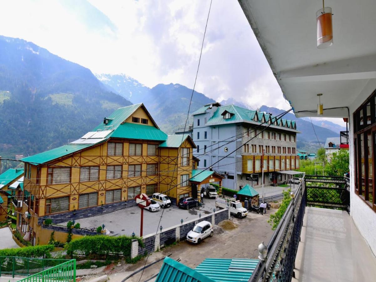 Hotel Kingston Маналі Екстер'єр фото